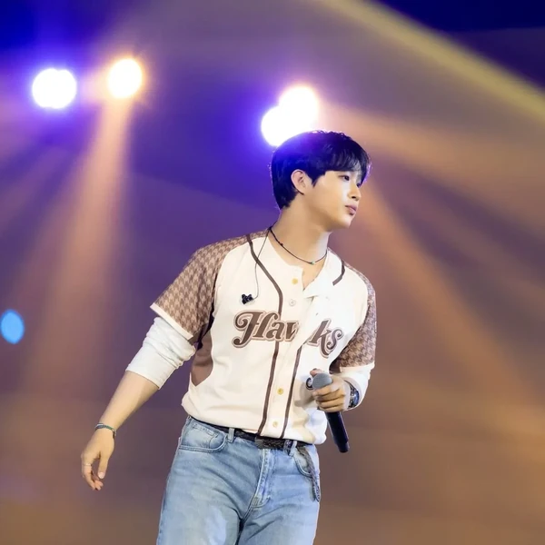 Top Photo Full of Lim Hyunsik (BTOB) Love