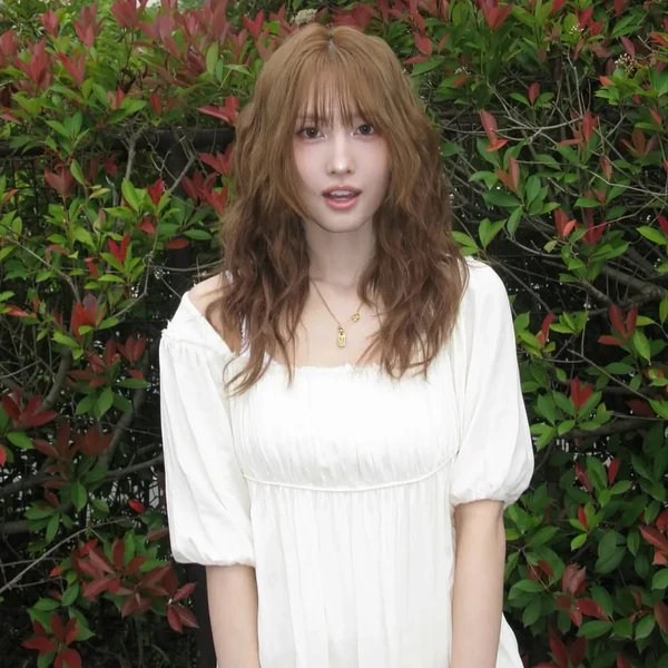 Foto Populer Penuh Cinta untuk Momo (TWICE)