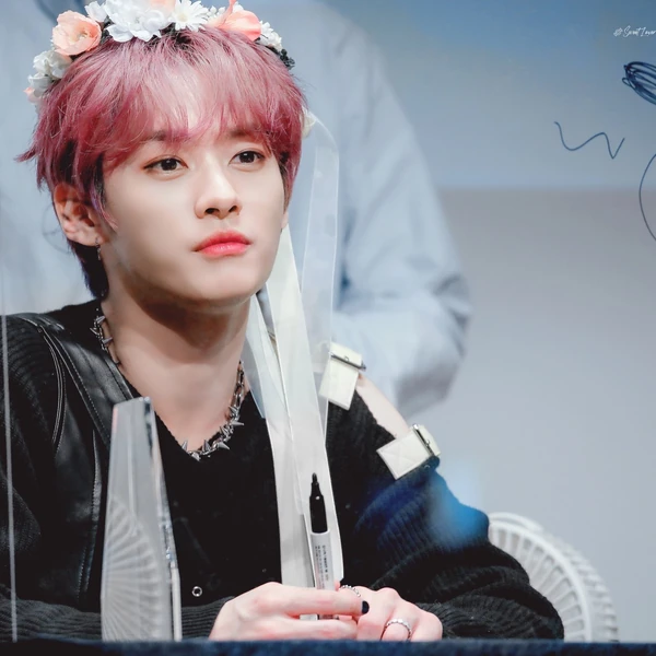 Momen Terbaik Lee Know (Stray Kids) Pilihan Penggemar