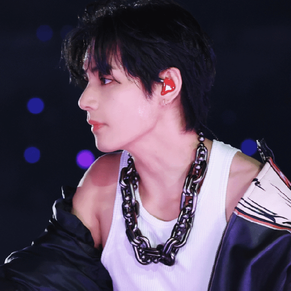 Fans' Pick: Best Moment of V (BTS)