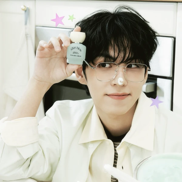 Foto Populer Penuh Cinta untuk Wonpil (DAY6)