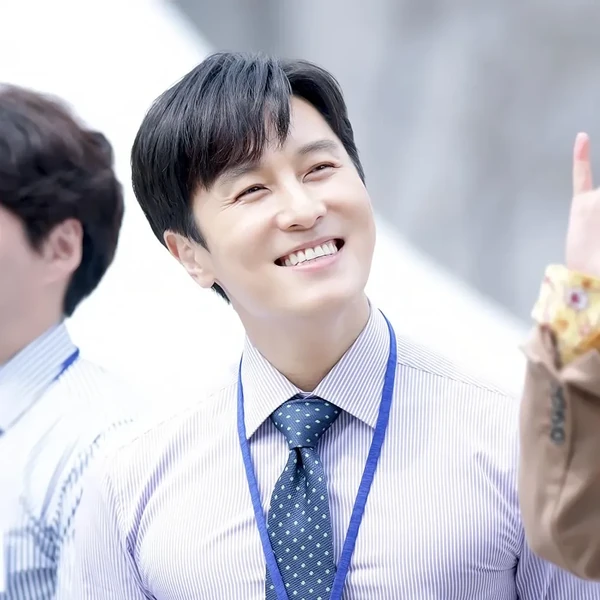 Today's Most Loved Kim Dongwan (SHINHWA)