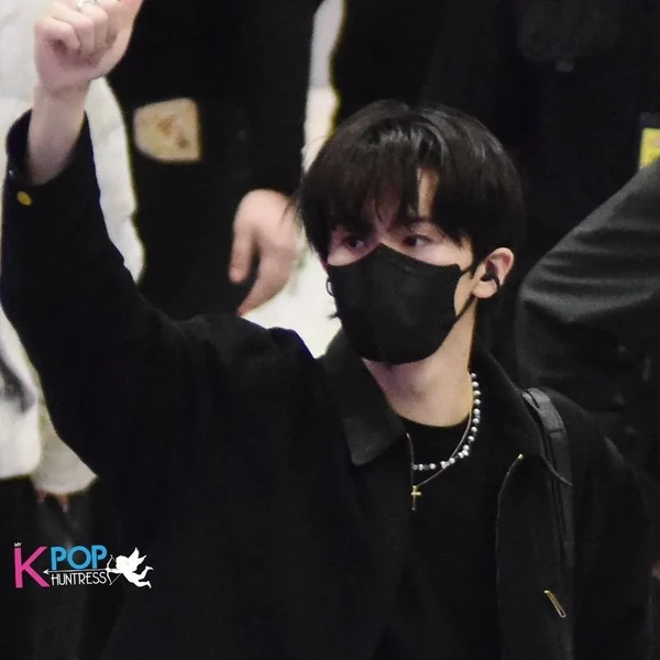 Top Photo Full of Mark Love
