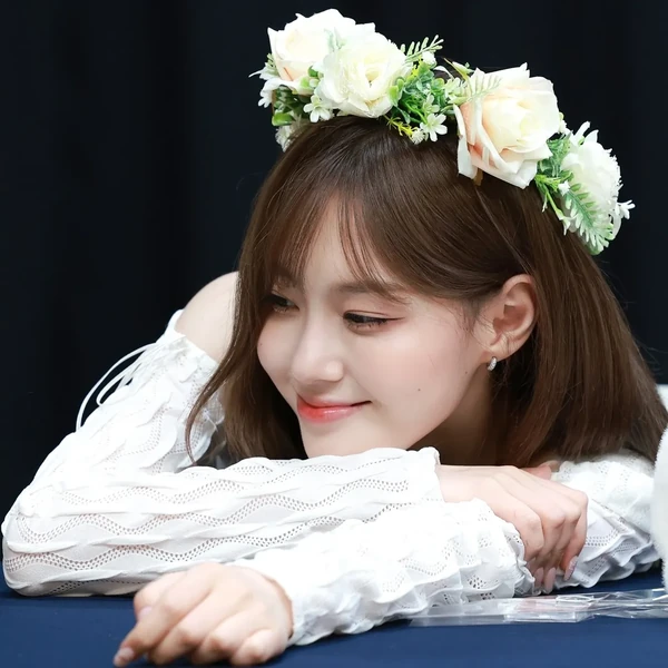 Foto Populer Penuh Cinta untuk Kim Chaehyun (Kep1er)
