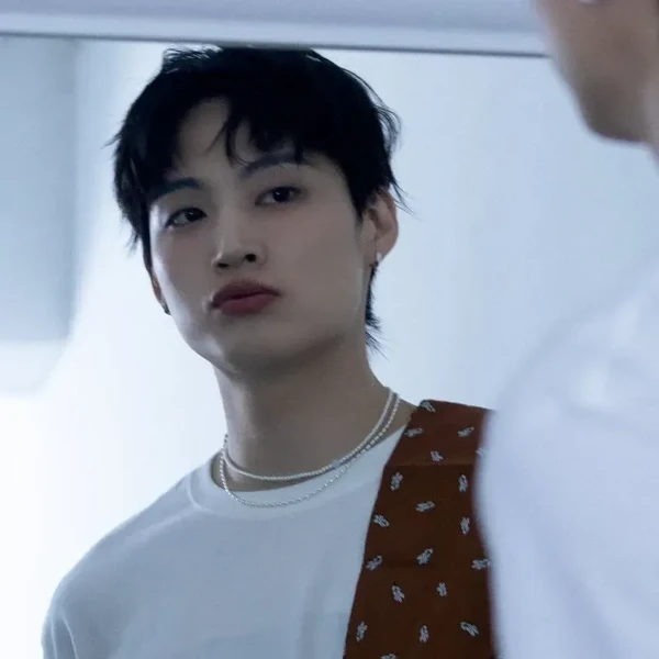 Foto Populer Penuh Cinta untuk JAY B (GOT7)