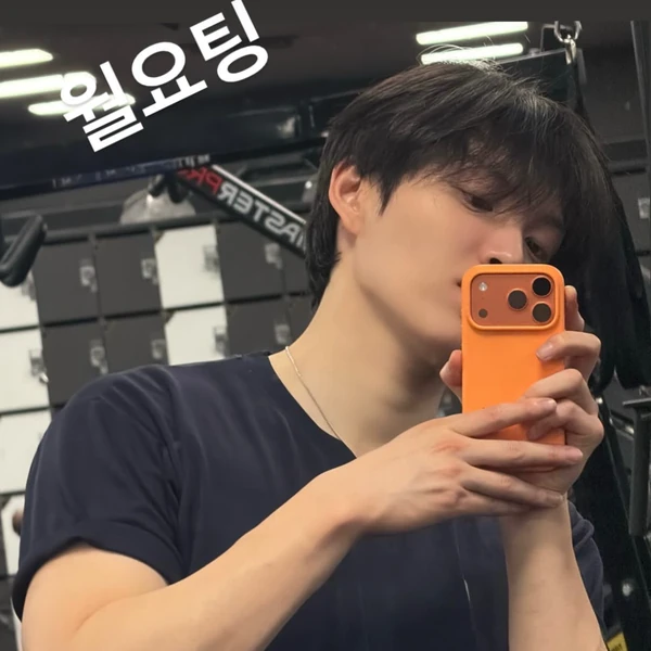 Today's Most Loved HEECHAN (DKB)