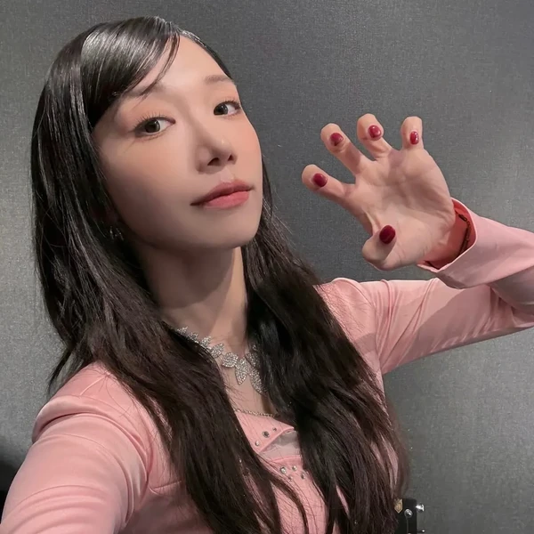 Today's Most Loved Jeong Eunji (Apink)