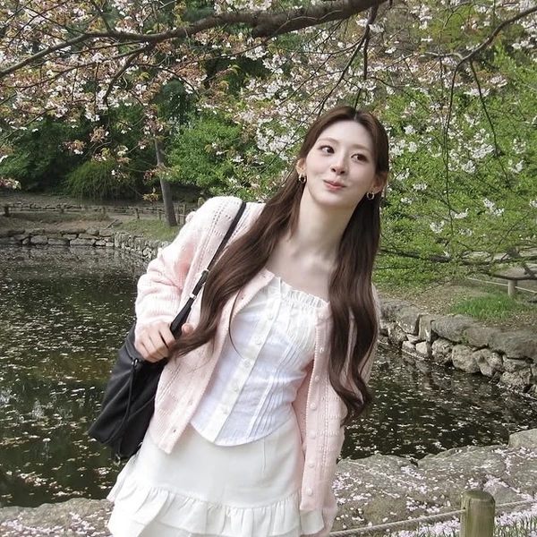Today's Most Loved Seeun (STAYC)