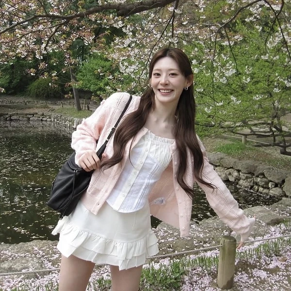 Today's Most Loved Seeun (STAYC)