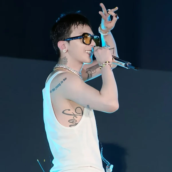 Momen Terbaik G-DRAGON (BIGBANG) Pilihan Penggemar