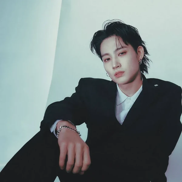 Today's Most Loved JAY B (GOT7)
