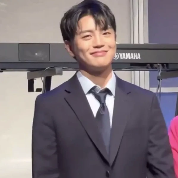 Today's Most Loved Donghun (A.C.E)