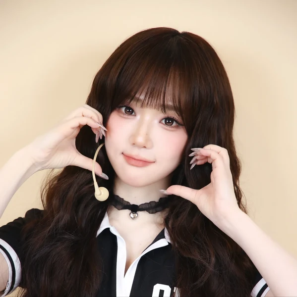 充滿粉絲愛意的尹舒姸 (tripleS)人氣照片