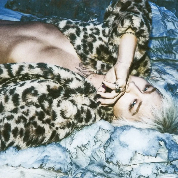 Top Photo Full of Taeyang (BIGBANG) Love
