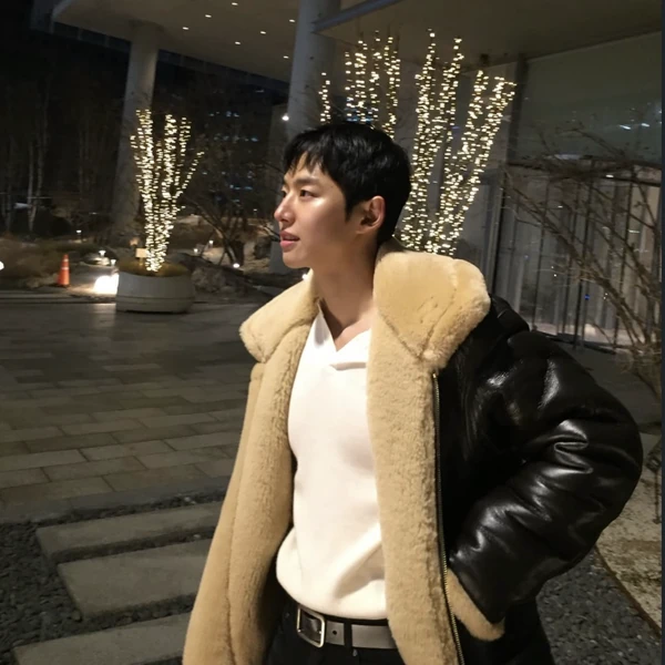 Top Photo Full of Hongseok (PENTAGON) Love