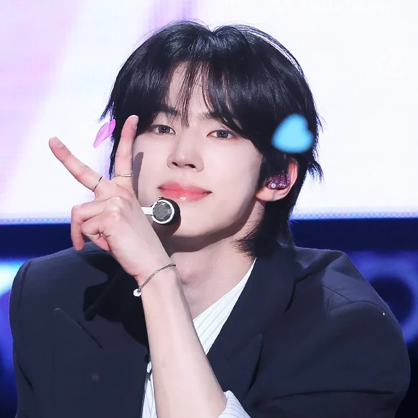 오늘 가장 사랑받은 도훈 (TWS)의 모습