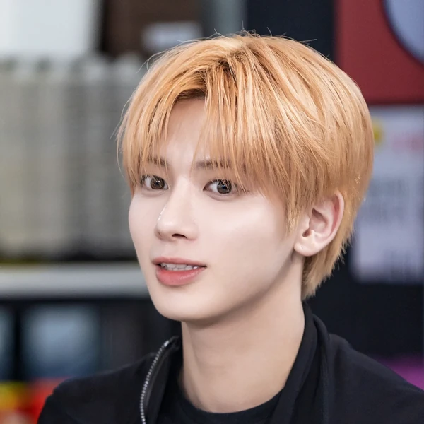태현 (투모로우바이투게더) 팬심 가득한 인기 사진