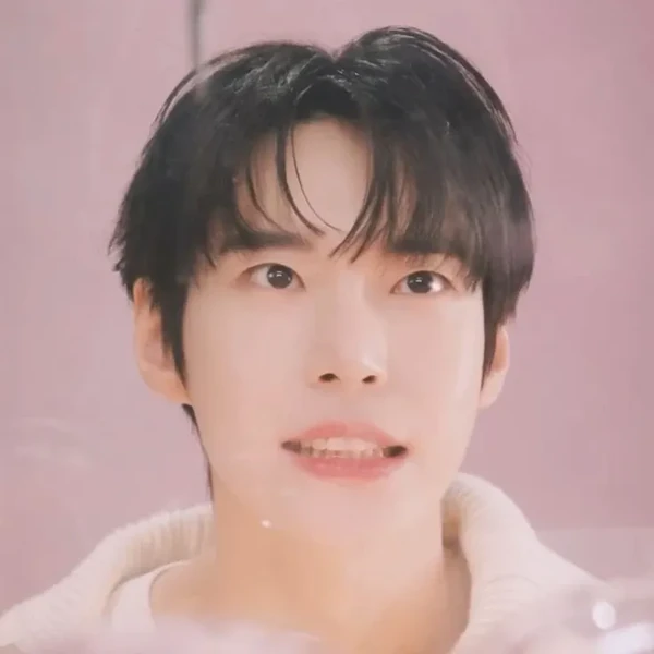 Shining profile picture of Doyoung (NCT 127) on today's Choeaedol