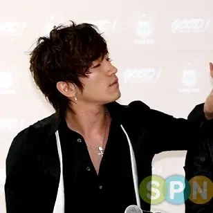 Today's Most Loved Lee Minwoo (SHINHWA)