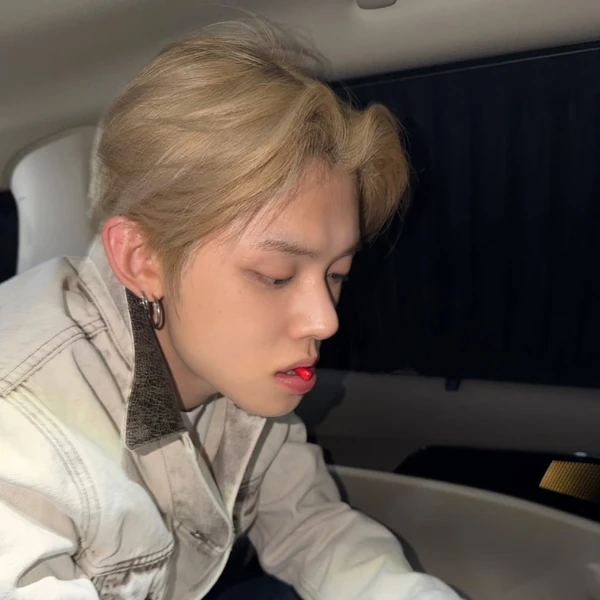 Foto Populer Penuh Cinta untuk Yeonjun (TOMORROW X TOGETHER)