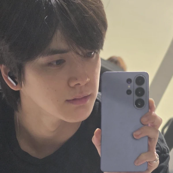 Top Photo Full of Younghoon (THE BOYZ) Love