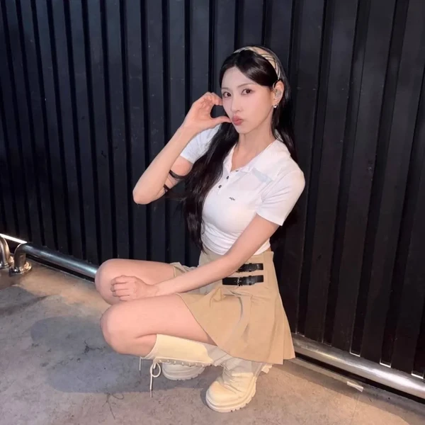 Foto Populer Penuh Cinta untuk Oh Hayoung (Apink)
