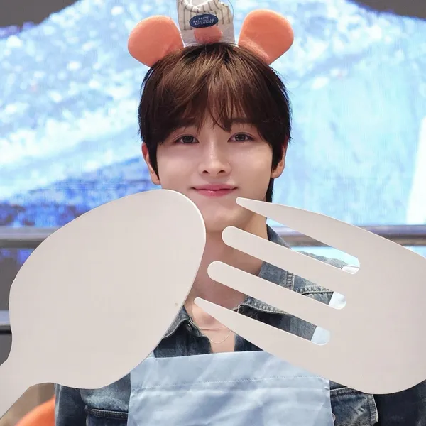 Today's Most Loved Sungchan (RIIZE)