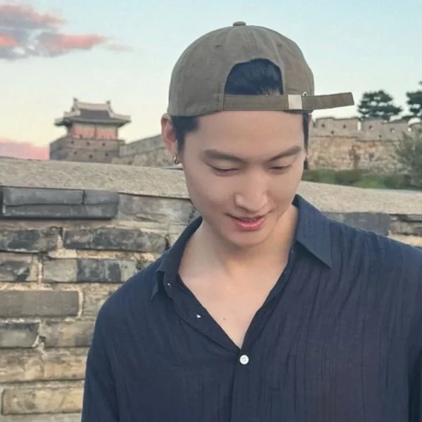 오늘 가장 사랑받은 JAY B (GOT7)의 모습