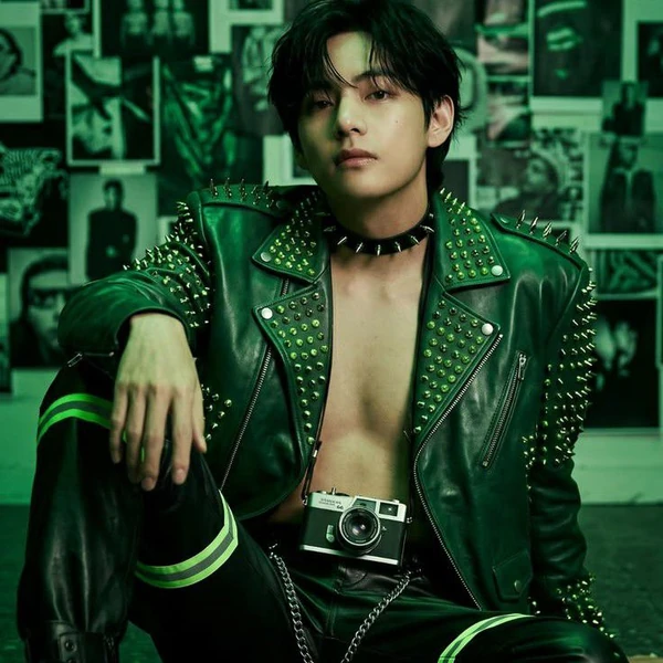 Penampilan V (BTS) yang Paling Dicintai Hari Ini