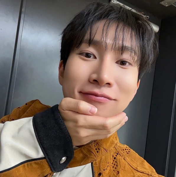 Top Photo Full of Seo Eunkwang (BTOB) Love