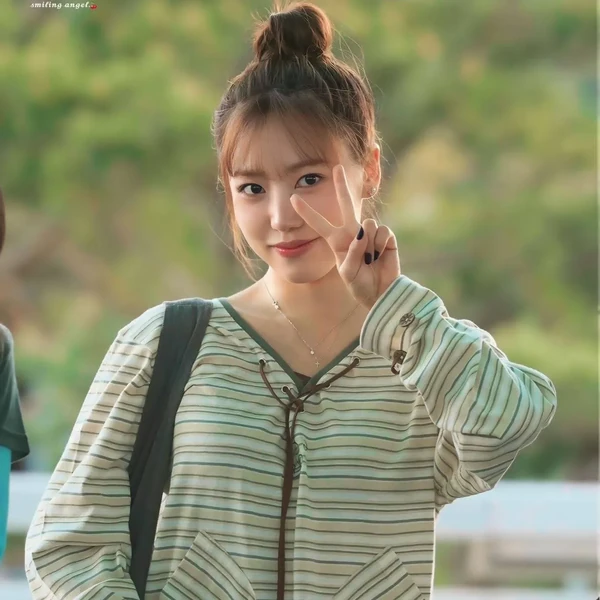 今天最受喜爱的金南珠 (Apink)