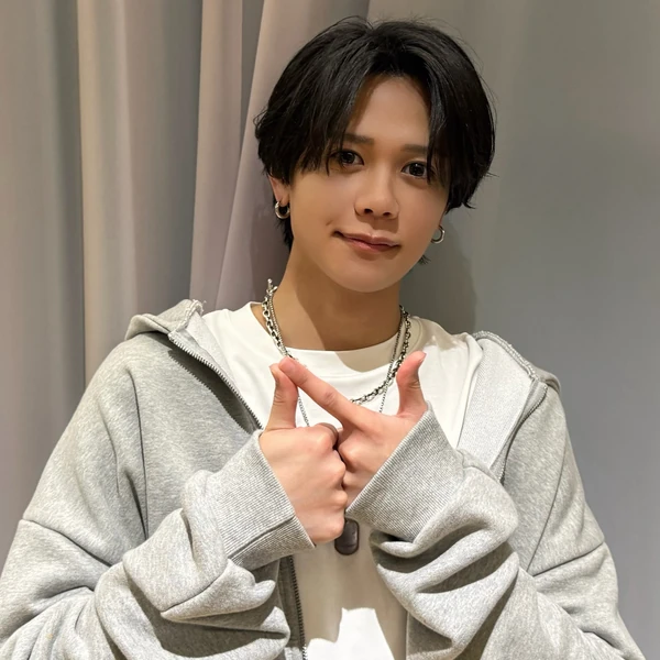 Signature photo of Fujimaki Kyosuke (INI) capturing their charm