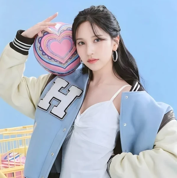 Penampilan TWICE yang Paling Dicintai Hari Ini