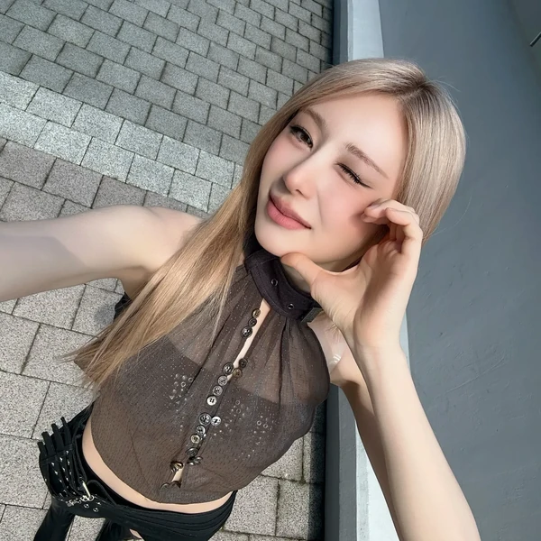 今日最受喜愛的李彩燕
