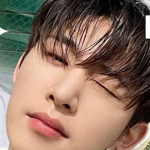 Today's Most Loved B.I