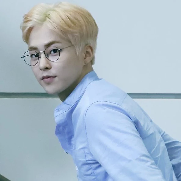 Foto Populer Penuh Cinta untuk Xiumin (EXO)