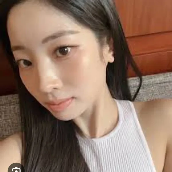 오늘 가장 사랑받은 다현 (TWICE)의 모습