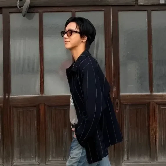 Foto Populer Penuh Cinta untuk Yesung (Super Junior)