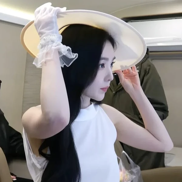 Today's Most Loved Irene (Red Velvet)
