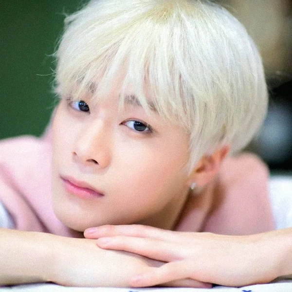 Top Photo Full of Moonbin (ASTRO) Love