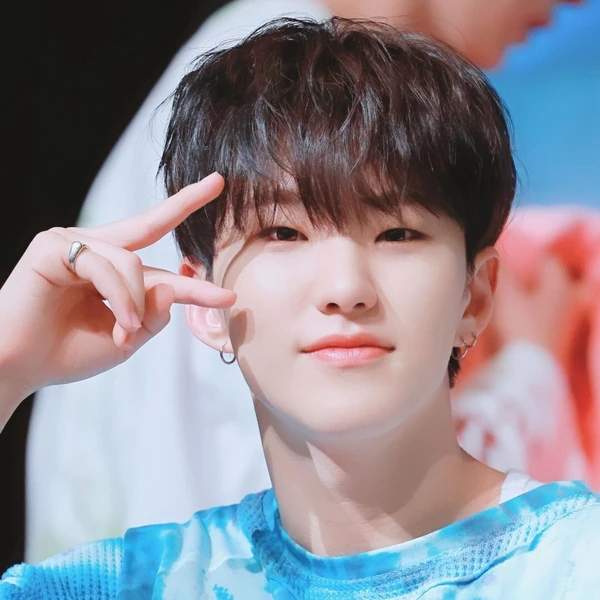 Penampilan Hoshi (SEVENTEEN) yang Paling Dicintai Hari Ini