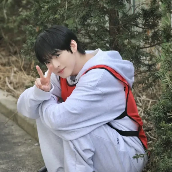 Fans' Pick: Best Moment of Hyojin (ONF)