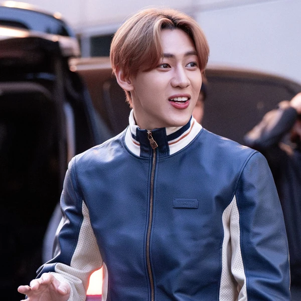 뱀뱀 (GOT7) 팬심 가득한 인기 사진