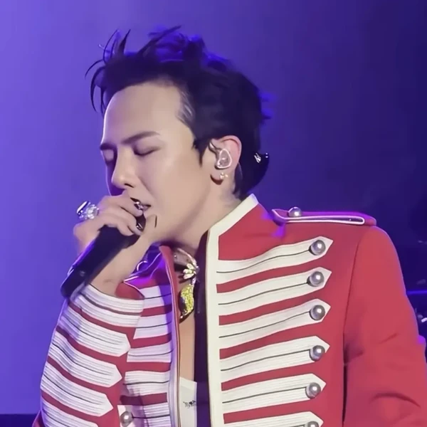 Foto Populer Penuh Cinta untuk G-DRAGON (BIGBANG)