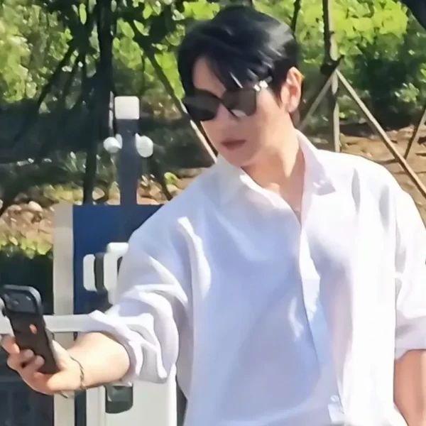 Momen Terbaik Hwang Chiyeol Pilihan Penggemar