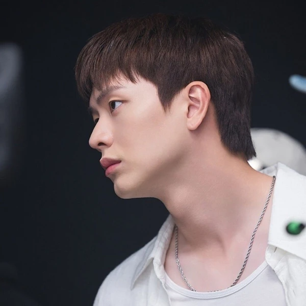 Popular profile image of Yook Sungjae (BTOB) selected by votes