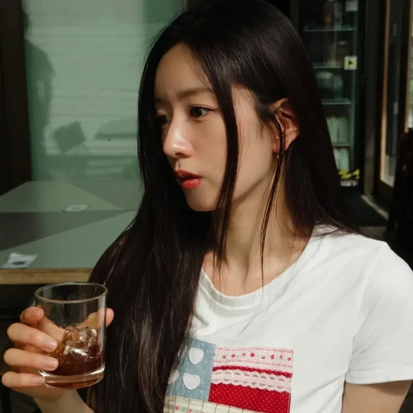 今天最受喜爱的尹普美 (Apink)
