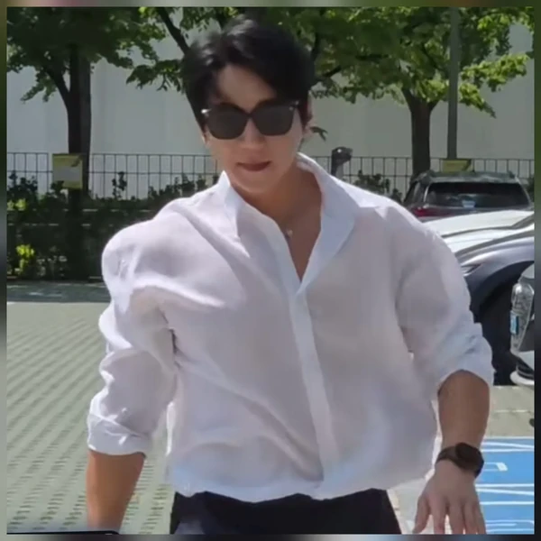 Foto Populer Penuh Cinta untuk Hwang Chiyeol