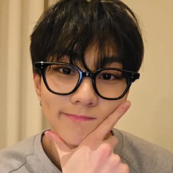 Today's Most Loved Jungwon (ENHYPEN)
