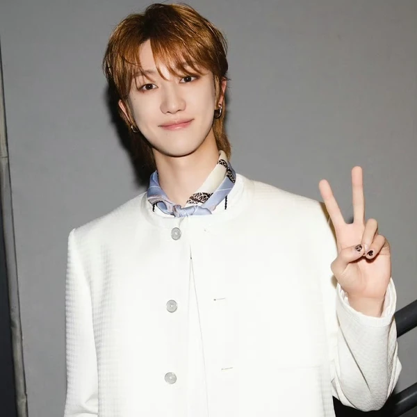 Foto Populer Penuh Cinta untuk The 8 (SEVENTEEN)